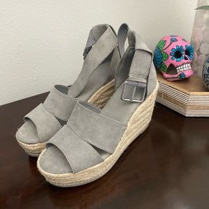 Universal Thread Wedges